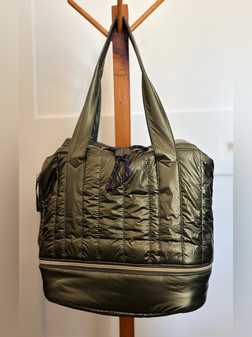 Stella & Dot Crush It Quilted Metallic Olive Green Travel Gym Tote Bag
